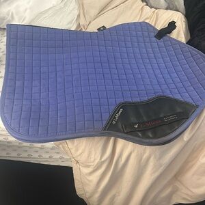 Lemiex bluebell saddle pad close contact